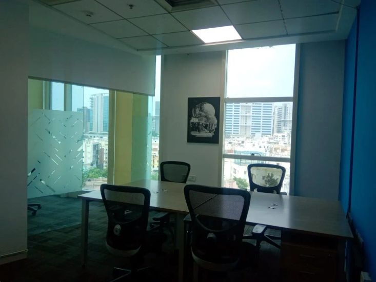 V Work Spaces